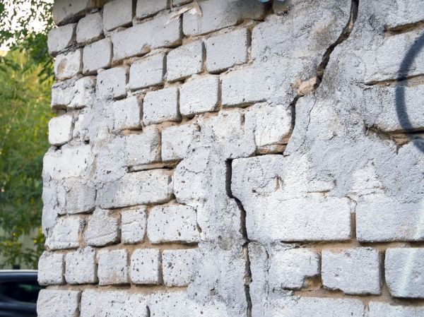 Cracked Brick Wall Repair in Downers Grove